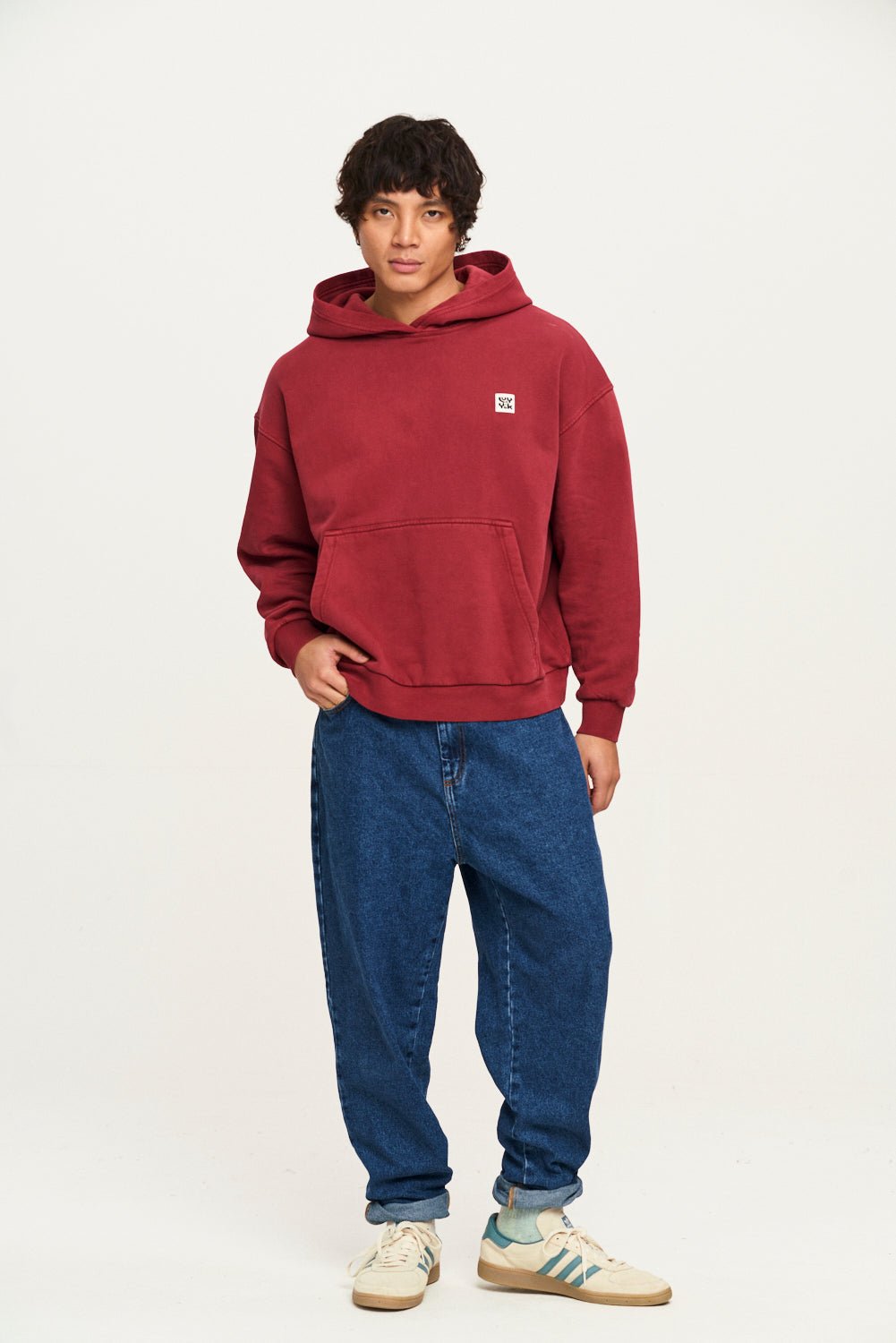 Dana - Mom Denim Jeans in Mid Wash Blue - Image 11