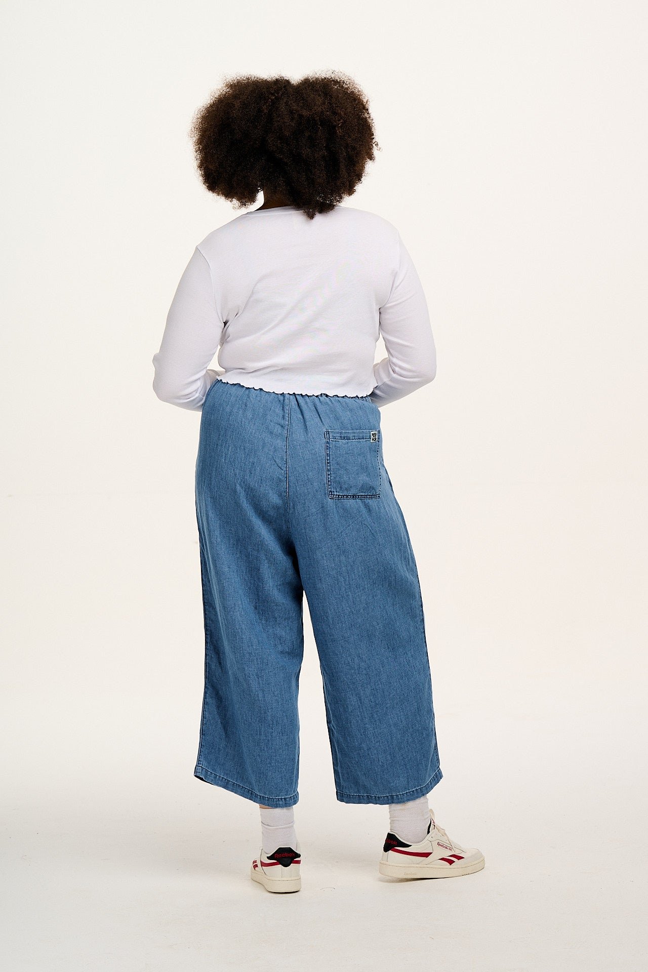 Chuck - Cotton & Hemp Trousers in Mid Wash Blue - Image 14