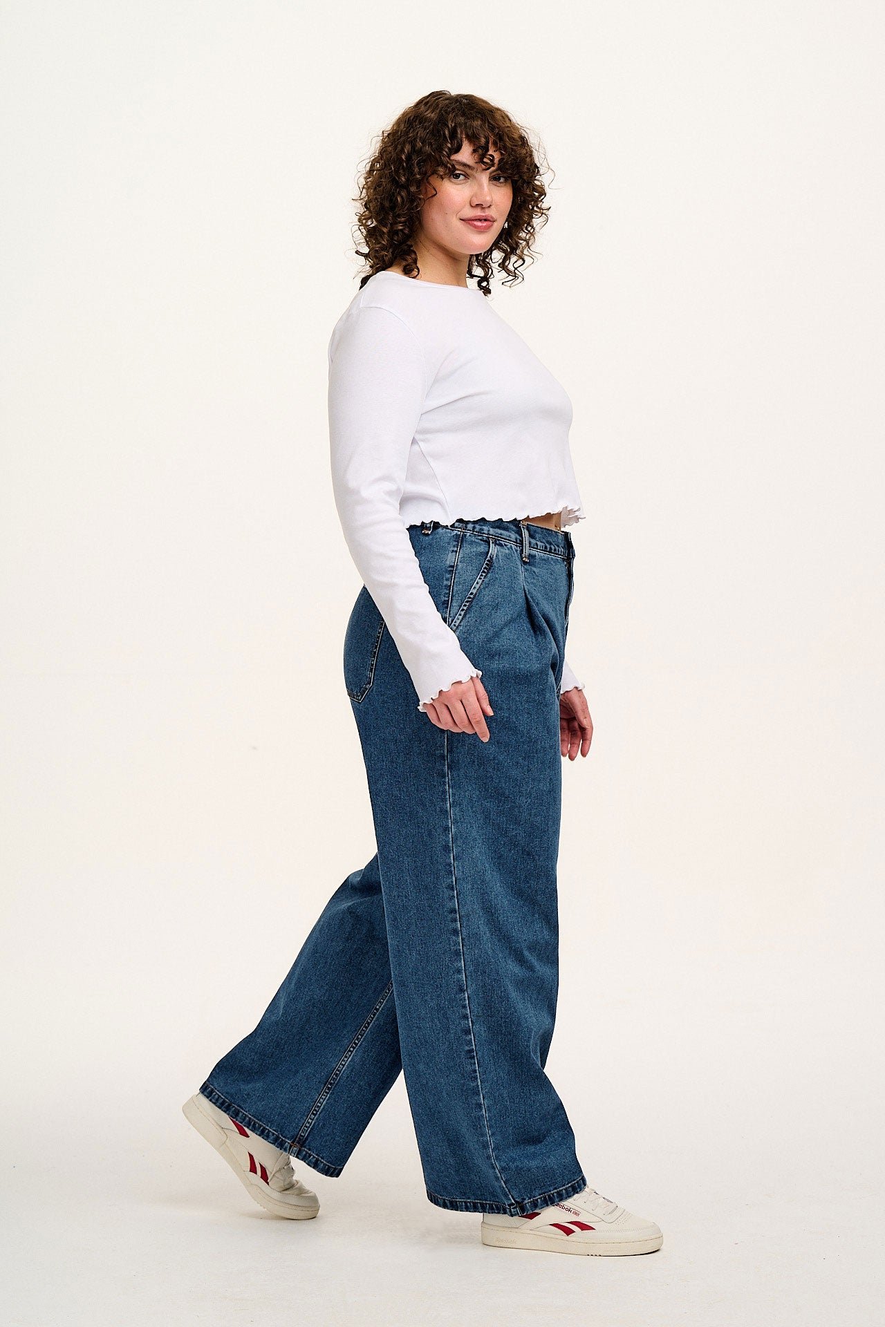 Cole - Wide Leg Denim Jeans in Mid Wash Blue - Image 10