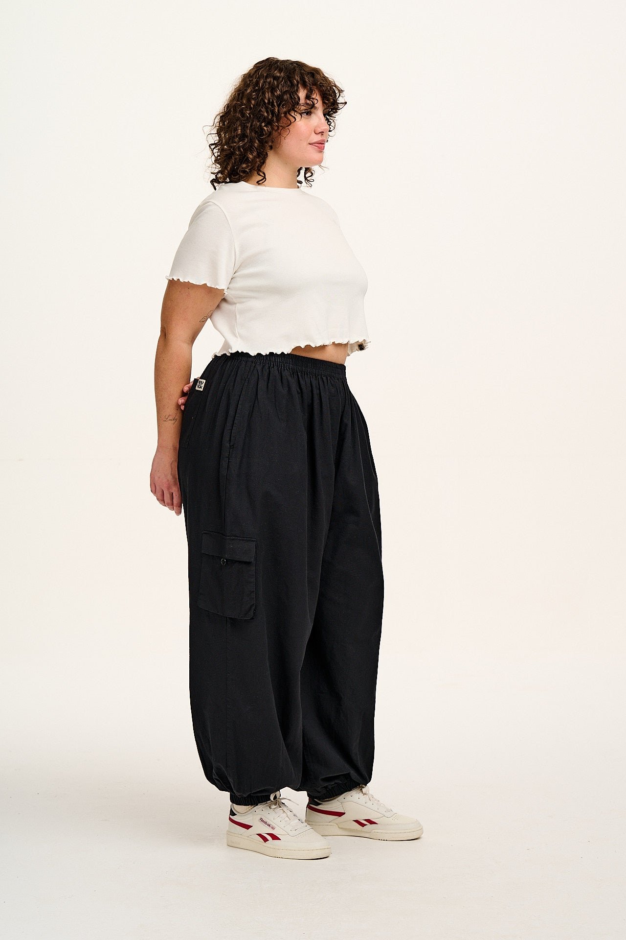 Rumi - Wide Leg Cotton & Linen Trousers in Black - Image 10