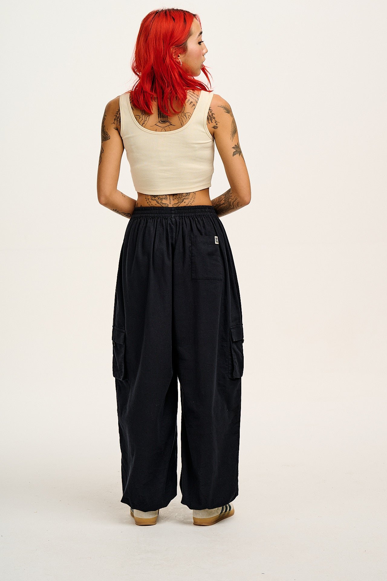 Rumi - Wide Leg Cotton & Linen Trousers in Black - Image 8