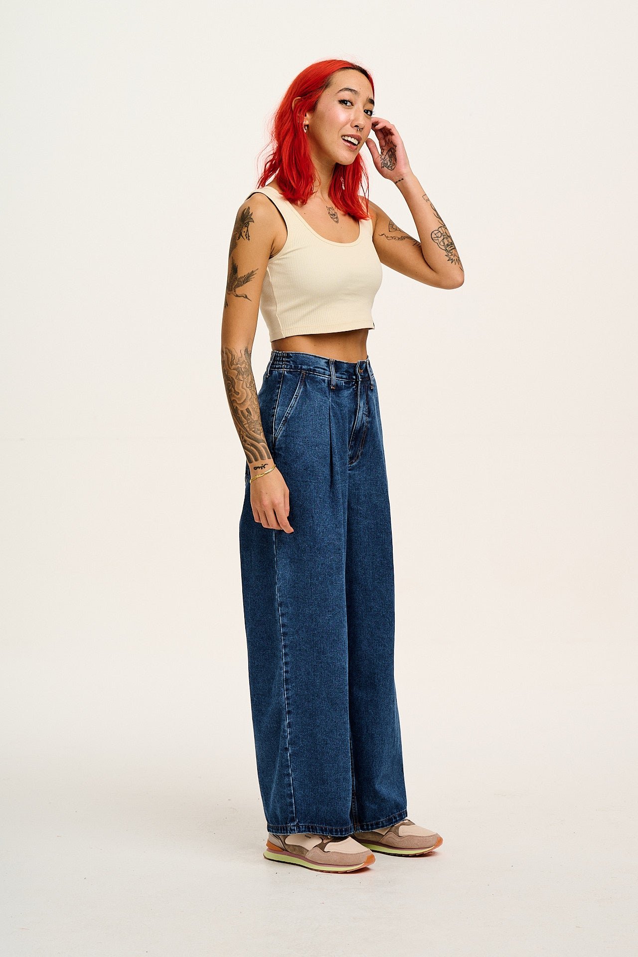 Cole - Wide Leg Denim Jeans in Mid Wash Blue - Image 5