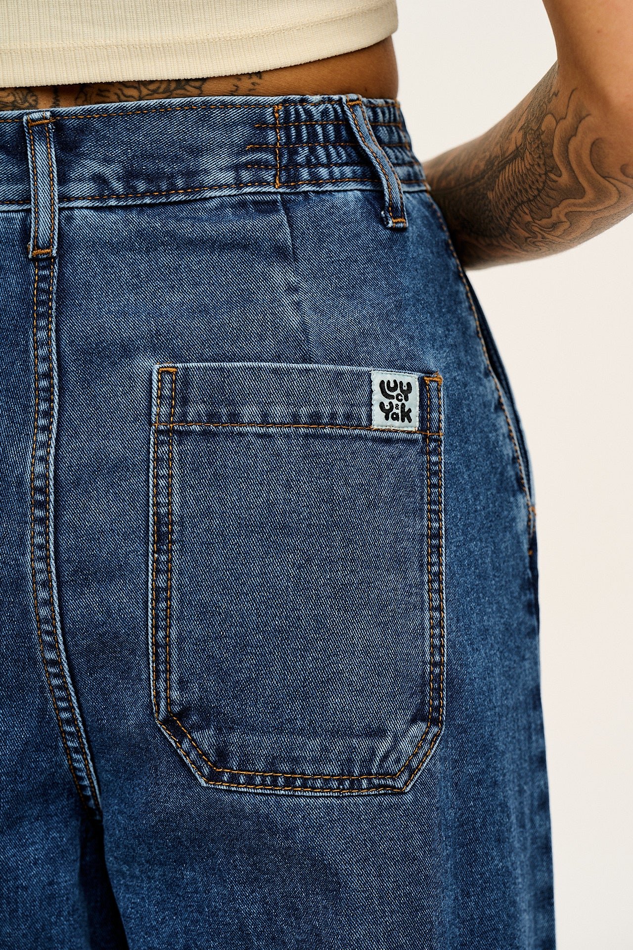 Cole - Wide Leg Denim Jeans in Mid Wash Blue - Image 12