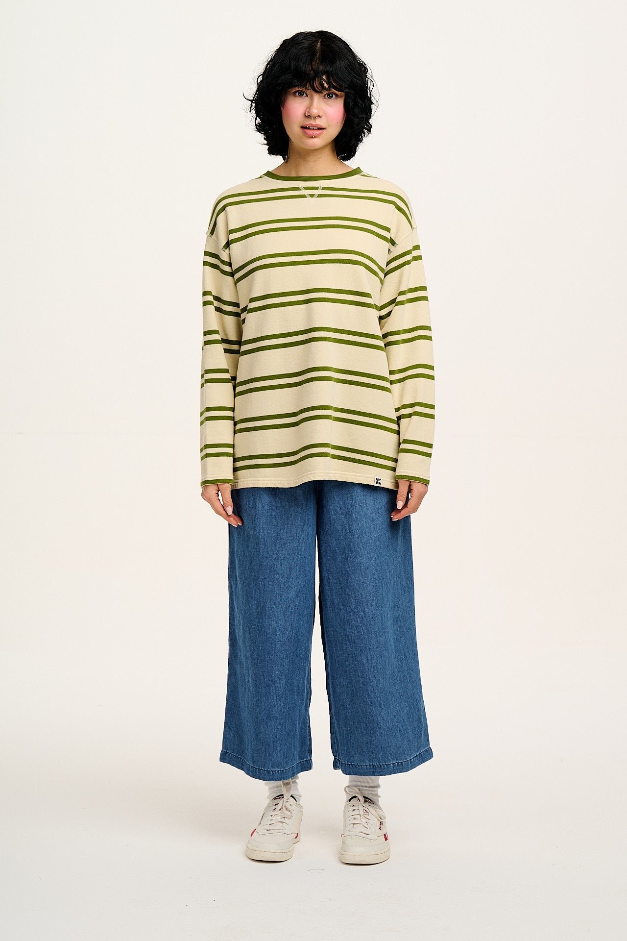 Chuck - Cotton & Hemp Trousers in Mid Wash Blue - Image 7