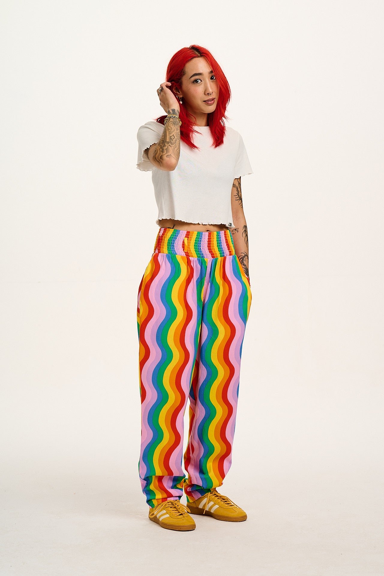 Alexa - Cotton Trousers in Wavy Rainbow Print - Image 5