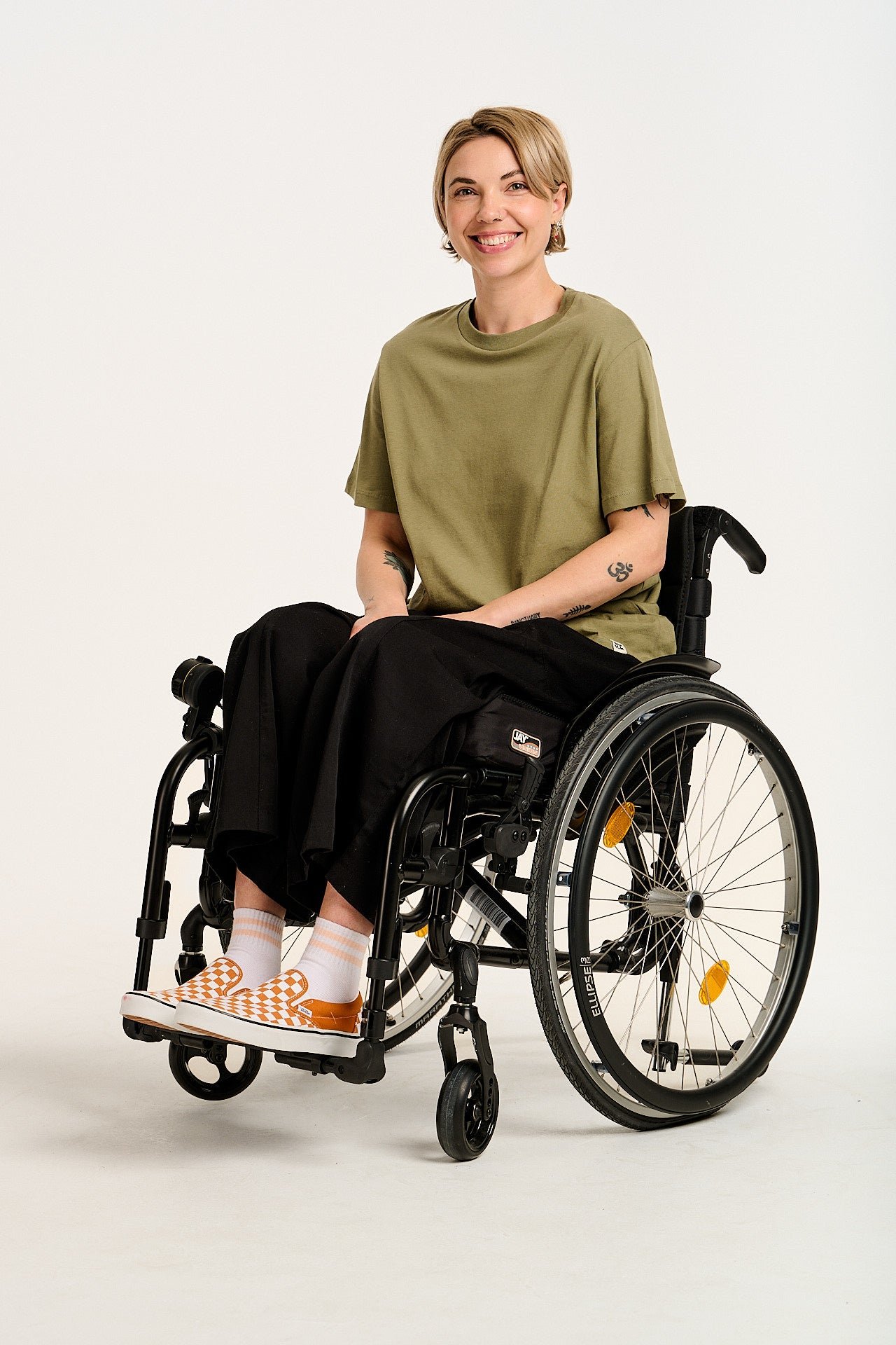 Denver - Cotton Tee in Khaki - Image 5