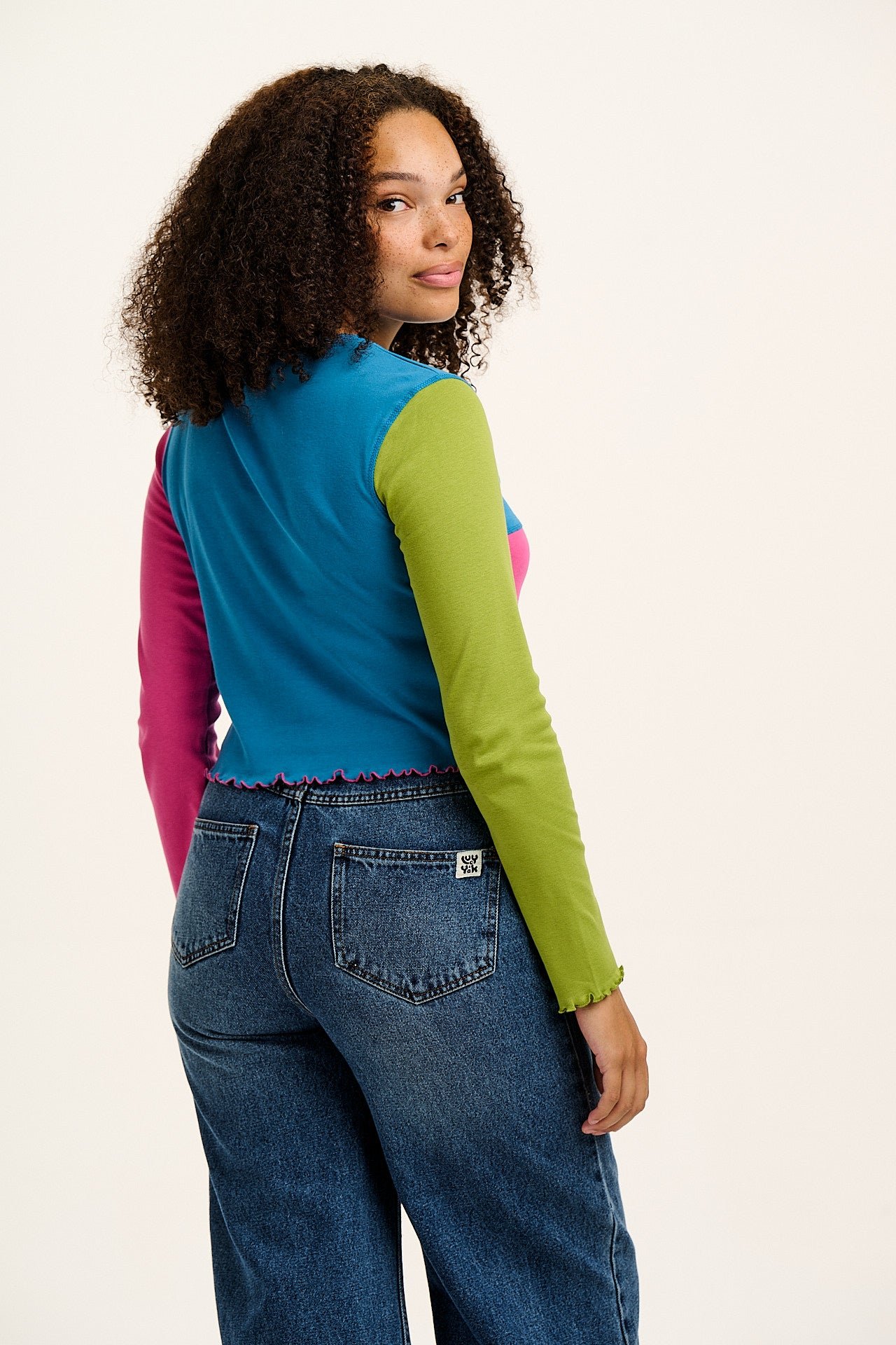 Hansel - Long Sleeve Cotton Crop Top in Pink, Blue & Green - Image 6