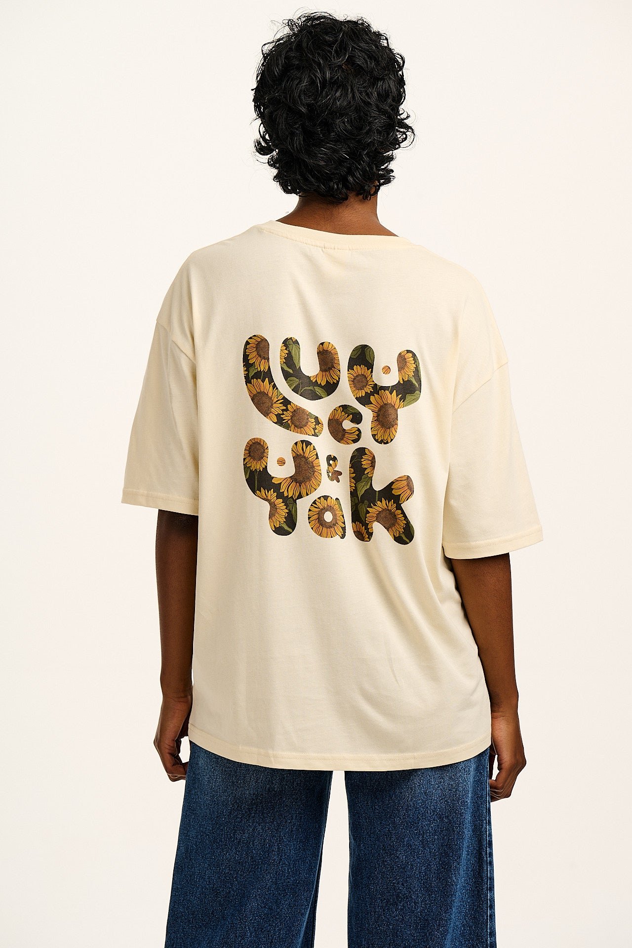 Benny - Organic Cotton Tee in Ecru with Logo Sunflower Print