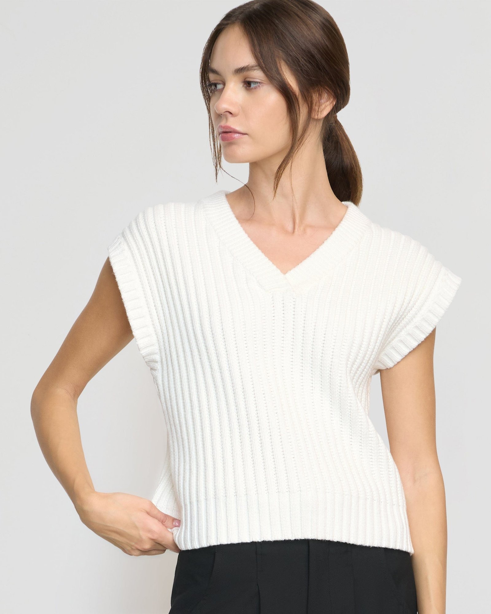 Nicola Organic Cotton Sweater Vest - Image 4