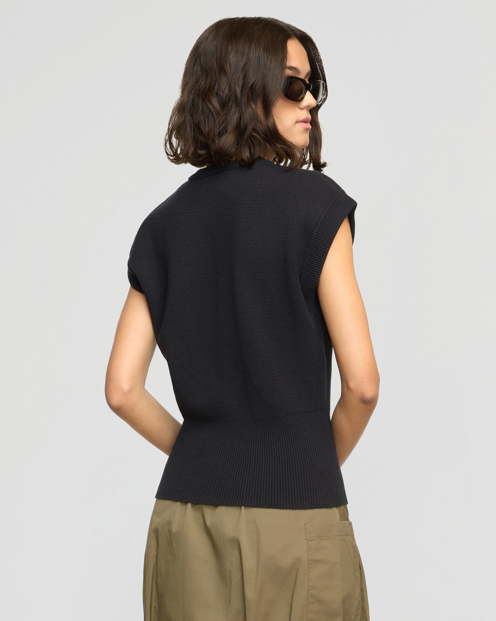 Solea Button Knit Vest - Image 5